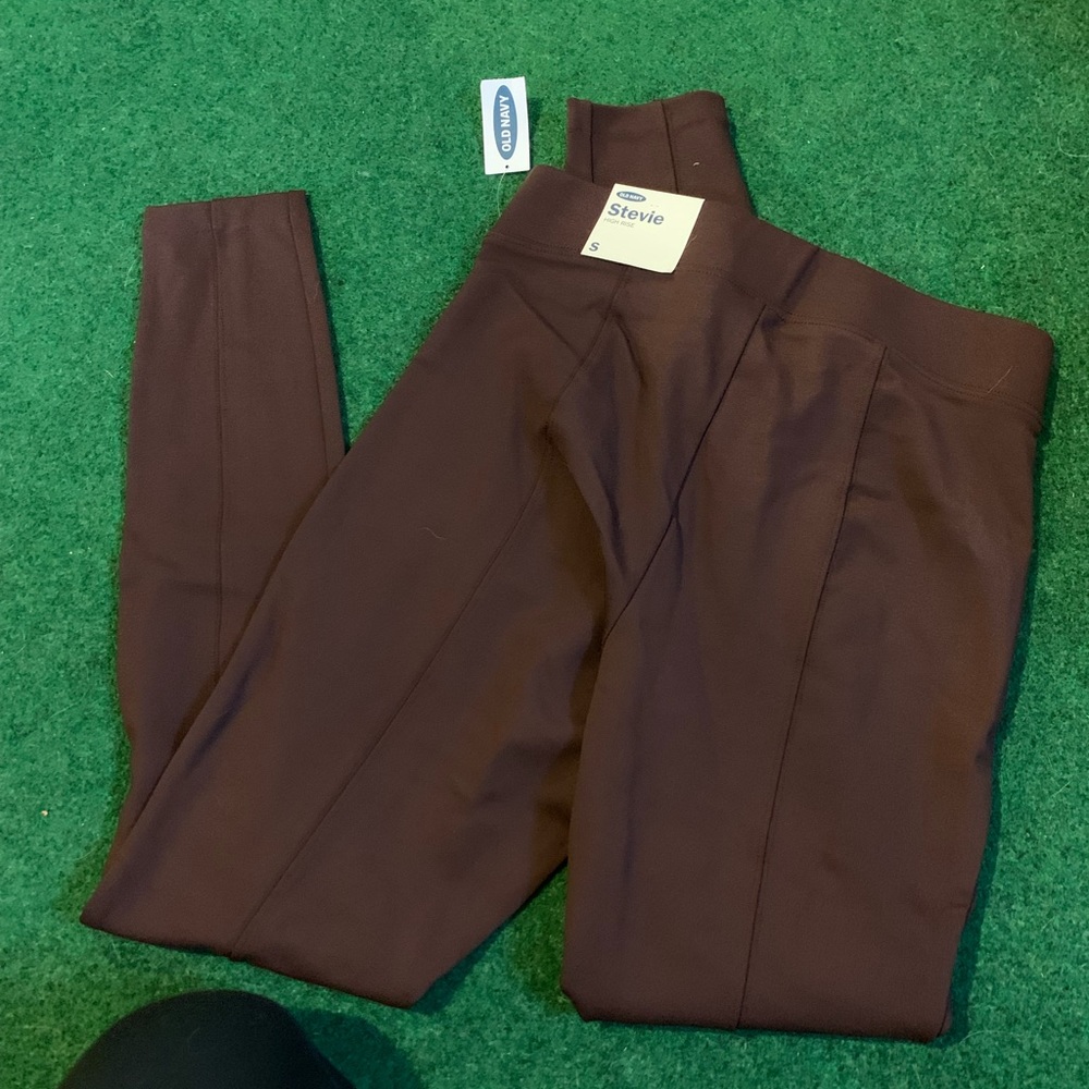 Maroon leggings
